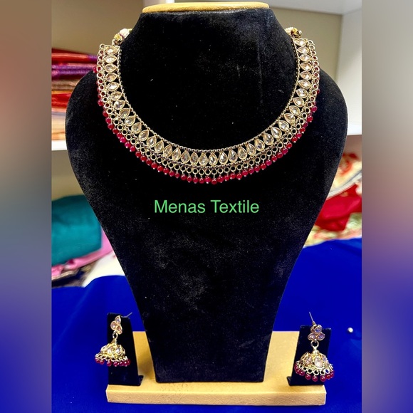 Hand crafted Necklace Set - Picture 4 of 10